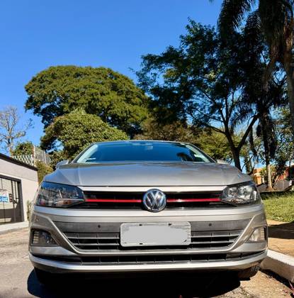 VOLKSWAGEN VIRTUS 1.0 200 TSI HIGHLINE AUTOMÁTICO VOLKSWAGEN VIRTUS 1.0 200 TSI HIGHLINE AUTOMÁTICO